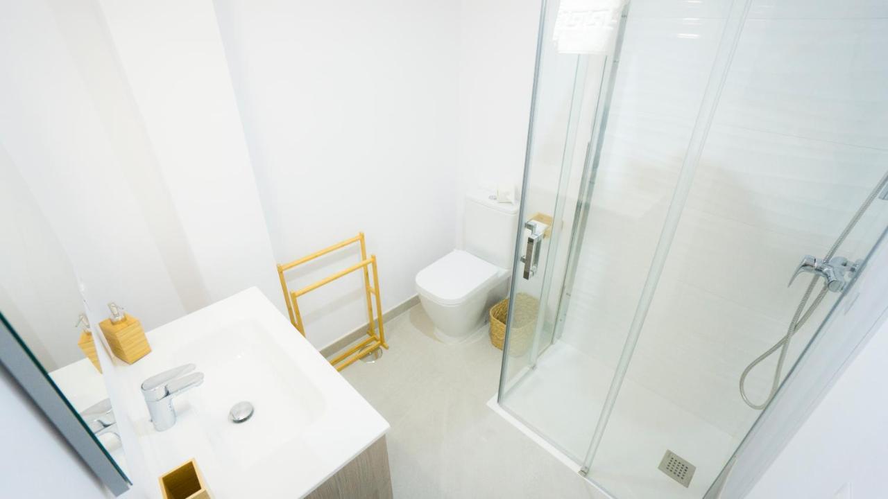 RentalSevilla Elegante y luminoso apartamento en Triana Exterior foto