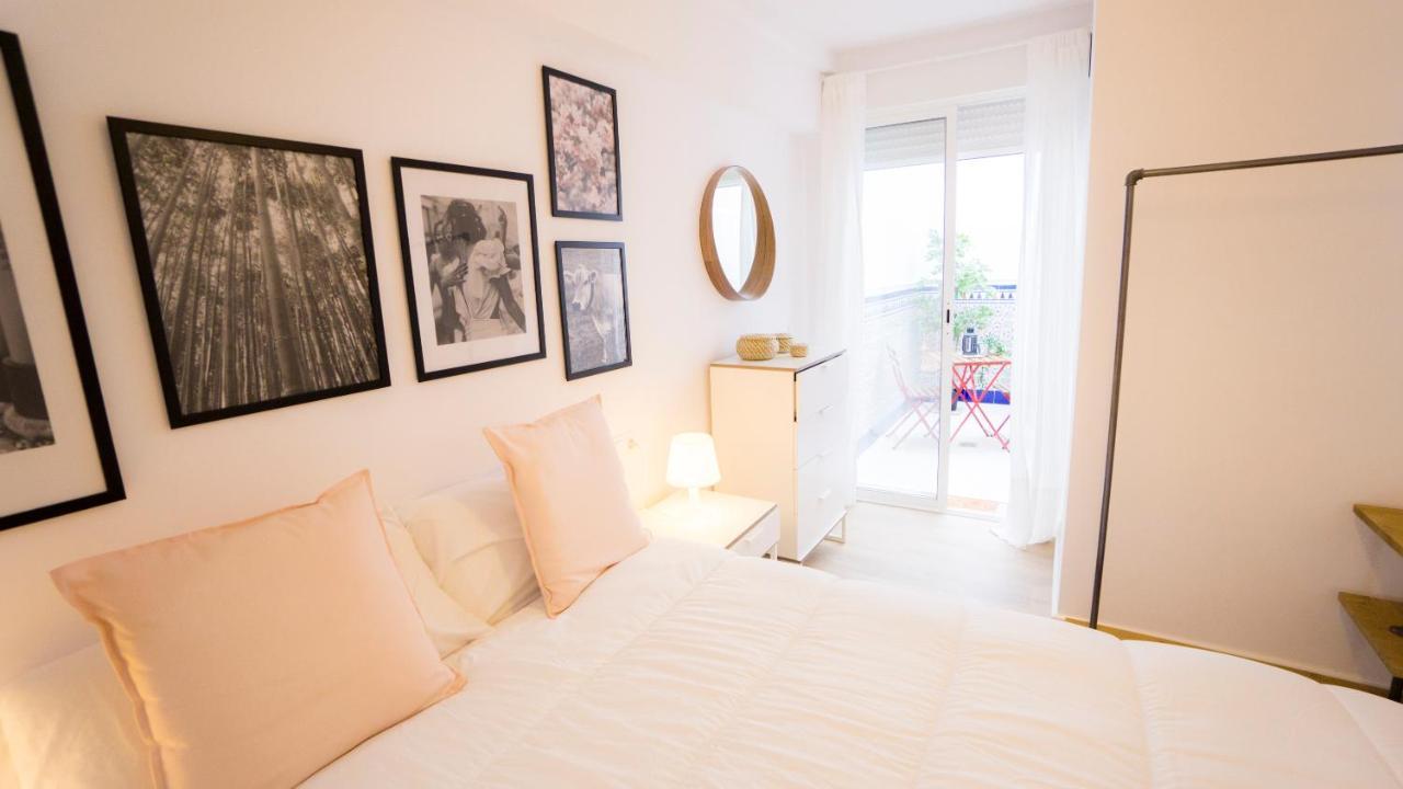 RentalSevilla Elegante y luminoso apartamento en Triana Exterior foto
