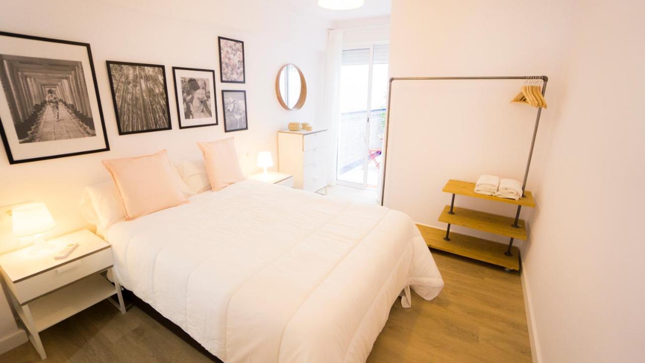 RentalSevilla Elegante y luminoso apartamento en Triana Exterior foto